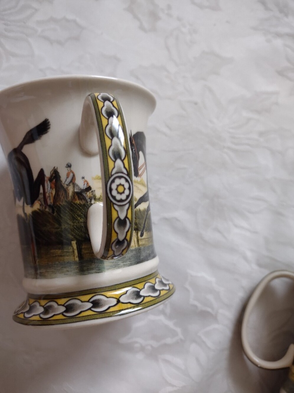 2 Mugs Vintage Staffordshire Equestrian Ceramics Art Scene Pottery - Picture 5 of 6